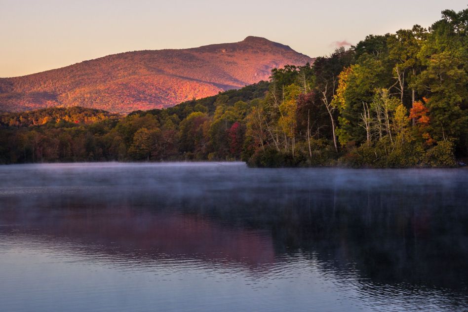 Explore as montanhas da CAROLINA DO NORTE, com destinos como West Jefferson, Boone e Blowing Rock