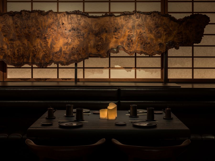 SAINT LAURENT reabriu loja trazendo como novidade o restaurante SUSHI PARK PARIS