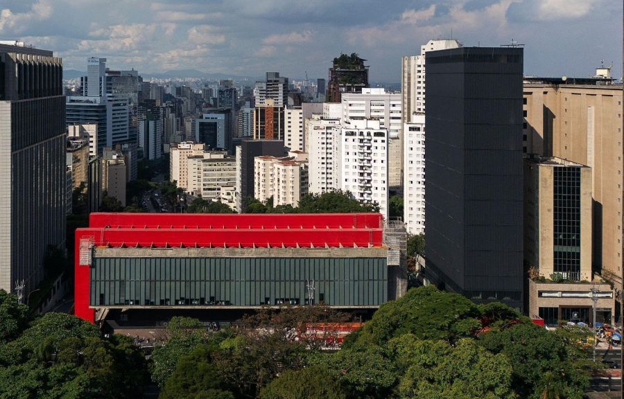 MASP abre novo prédio para o público com cinco exposições