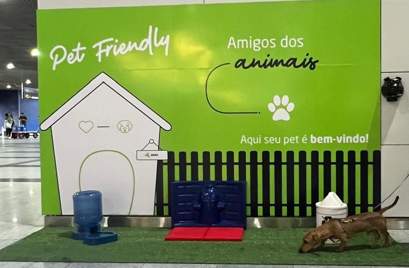 Aeroportos da Aena ganham espaços pet-friendly