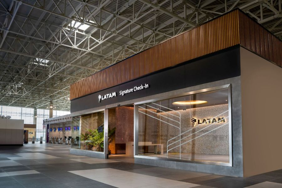 LATAM inaugura espaços exclusivos para clientes LATAM Pass no novo terminal do Aeroporto de Lima