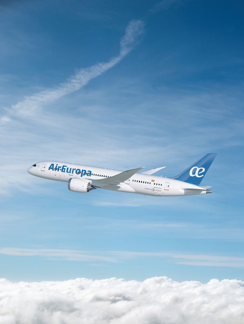 Air Europa disponibiliza carro de luxo para passageiros da Classe Executiva