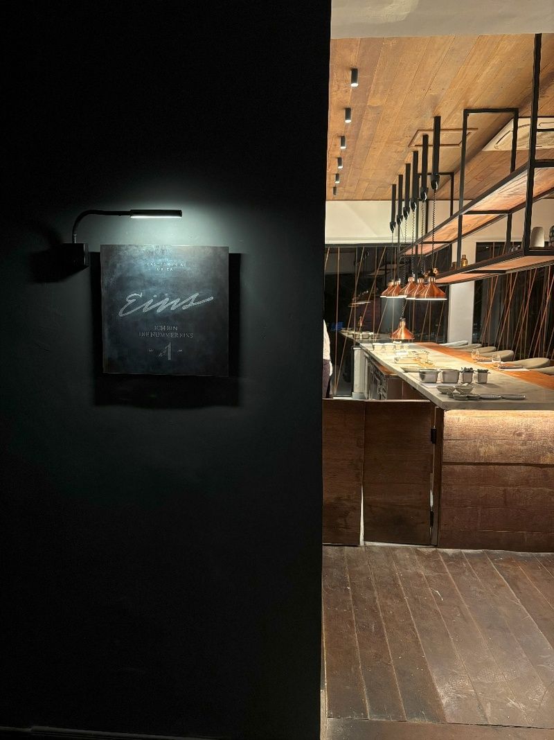 Hotel Ort inaugura novo restaurante gastrô com proposta intimista e menu de 10 etapas com culinária afetiva de montanha