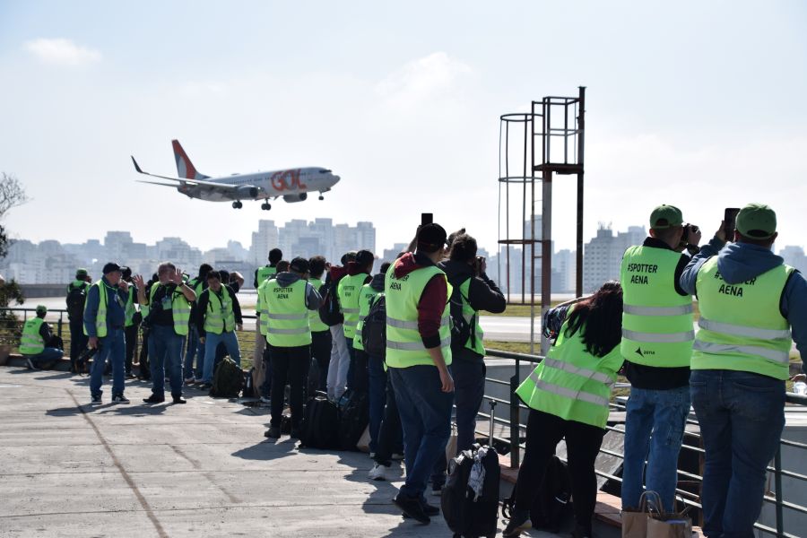 Primeiro Spotter Aena em Congonhas reúne cerca de 100 amantes da fotografia de aviação 