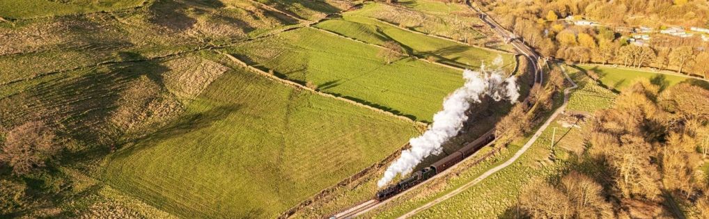 Todos a bordo: aventuras ferroviárias britânicas inesquecíveis neste verão