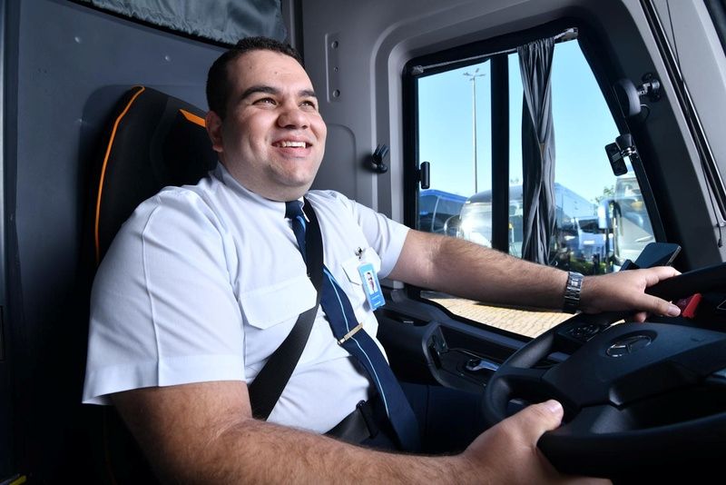 Viação Águia Branca celebra 79 anos destacando a importância dos motoristas para o transporte rodoviário brasileiro