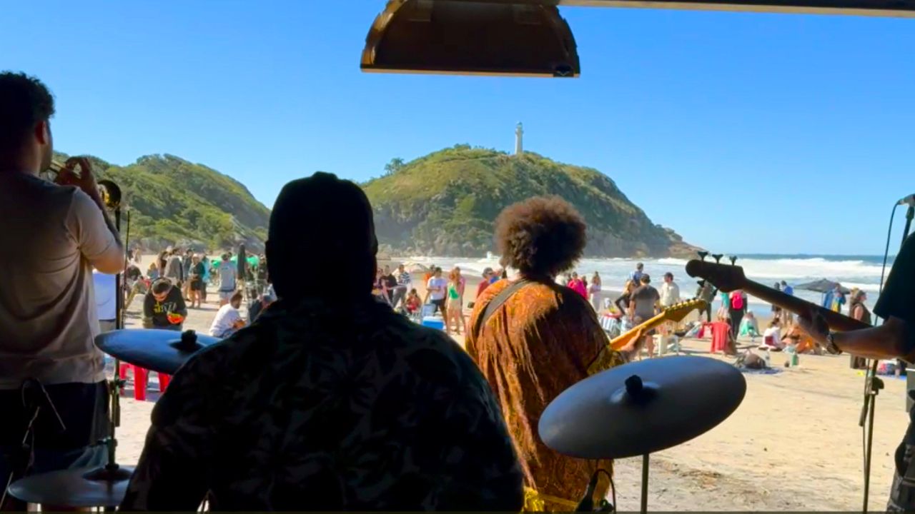 Festival Ilha do Mel Jazz leva música, cultura e atividades artísticas e de bem-estar para toda a família na paradisíaca Ilha do Mel