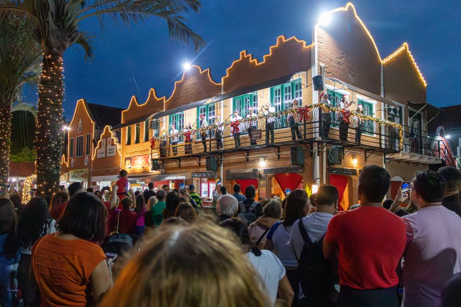 NATAL DE HOLAMBRA BY EXPOFLORA 2025 – UM REINO DE MAGIA E DIVERSÃO NO NATAL – coloca à venda “Pacotão de Ingressos” com preços especiais