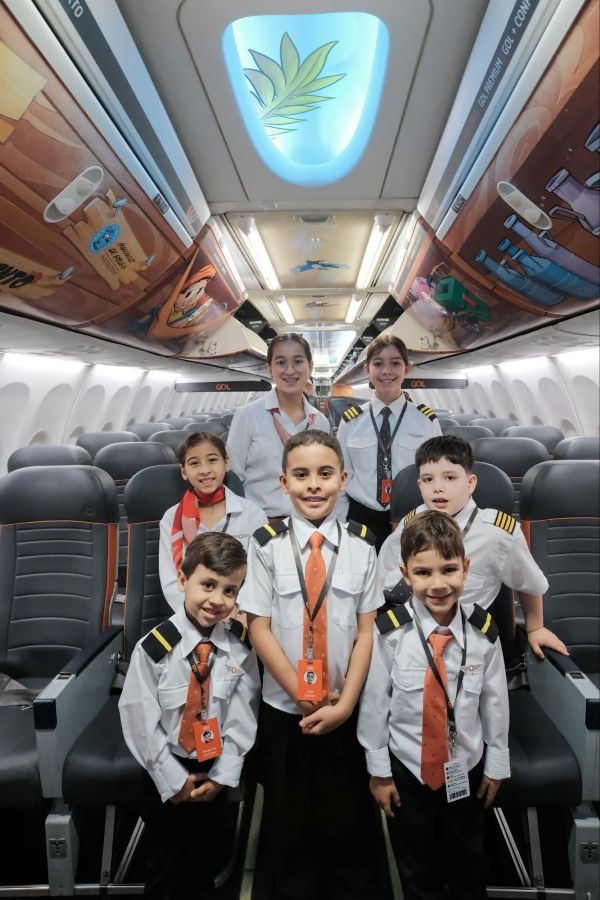 GOL inspira a próxima geração da aviação com voo especial para “mini tripulantes” 