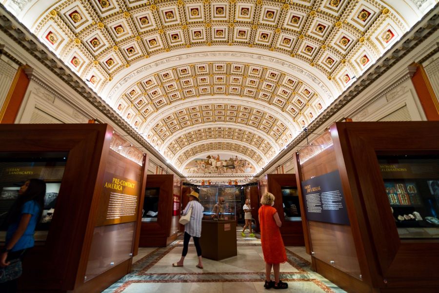 Explorando as bibliotecas icônicas de Washington, DC: um tour literário pela capital