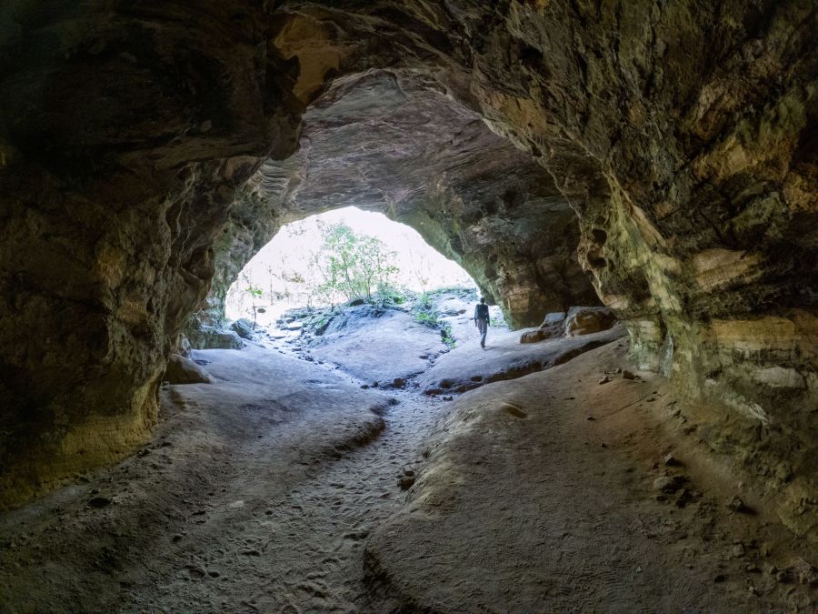 Conheça as cavernas de quartzito do Parque Nacional do Ibitipoca