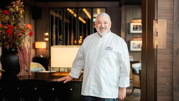 O restaurante Cannubi by Umberto Bombana torna-se o primeiro restaurante italiano na Tailândia a receber uma estrela Michelin