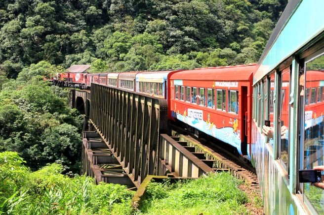 Serra Verde Express completa 29 anos e celebra 5 milhões de passageiros