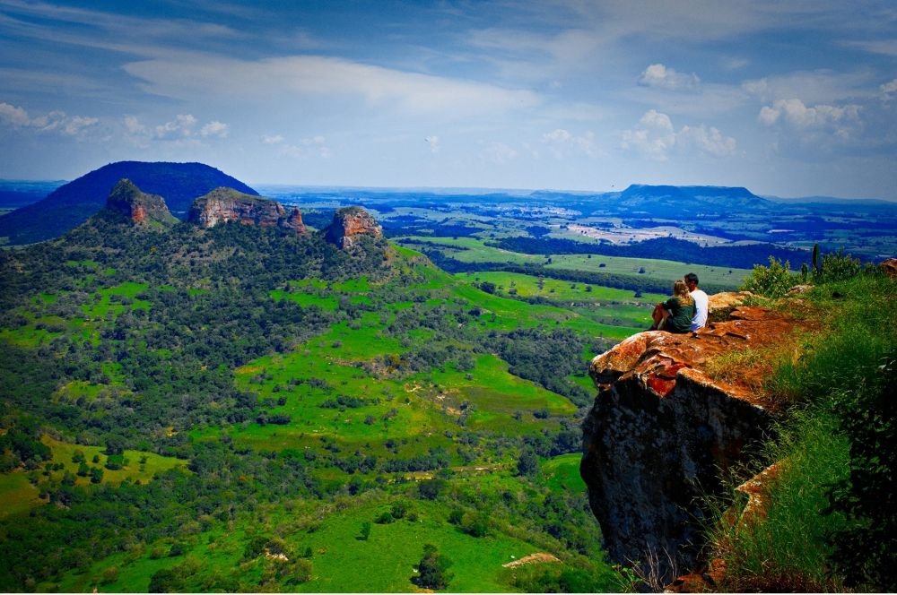 Maravilhas do Rio Grande e Cuesta Paulista ganham destaque em guia de observação da vida silvestre da Setur-SP