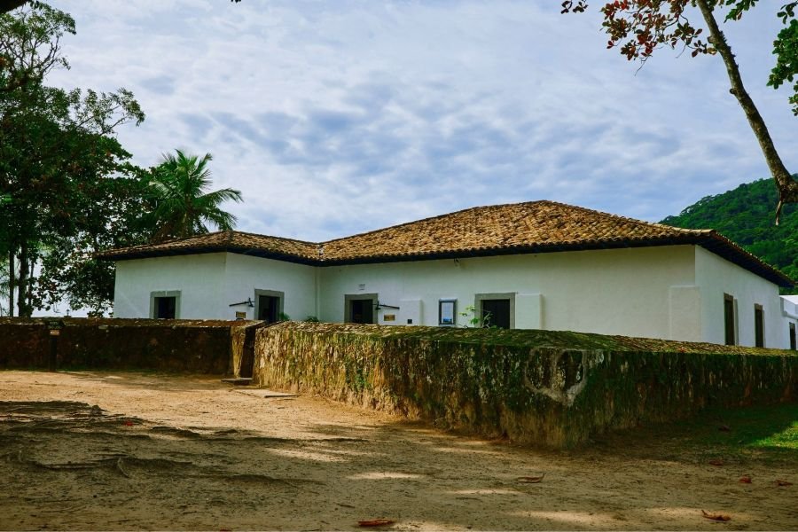 Anchieta, o padre que viu destinos de um Brasil menino