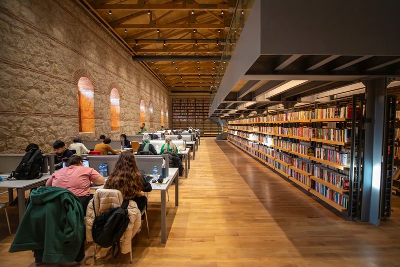 De antigo quartel à livraria sustentável: Biblioteca Rami é eleita a melhor biblioteca verde do mundo