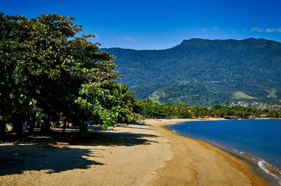 De águas termais a praias: 10 destinos de São Paulo que combinam com viagens 60+