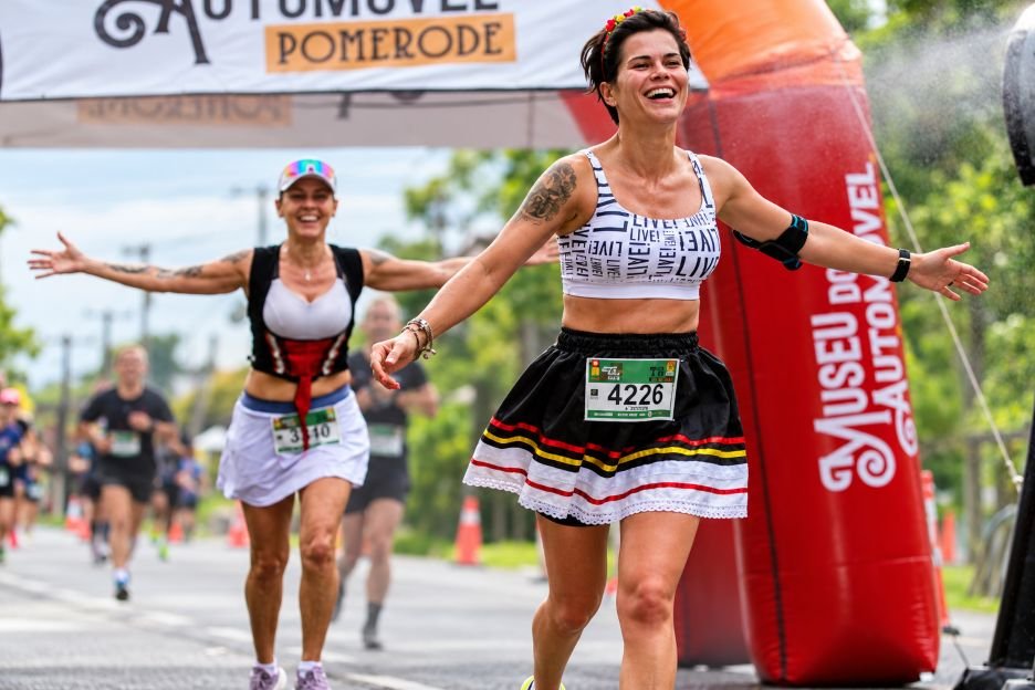 Com Oktoberfest e Maratona, Pomerode prevê mais de 150 mil visitantes em outubro