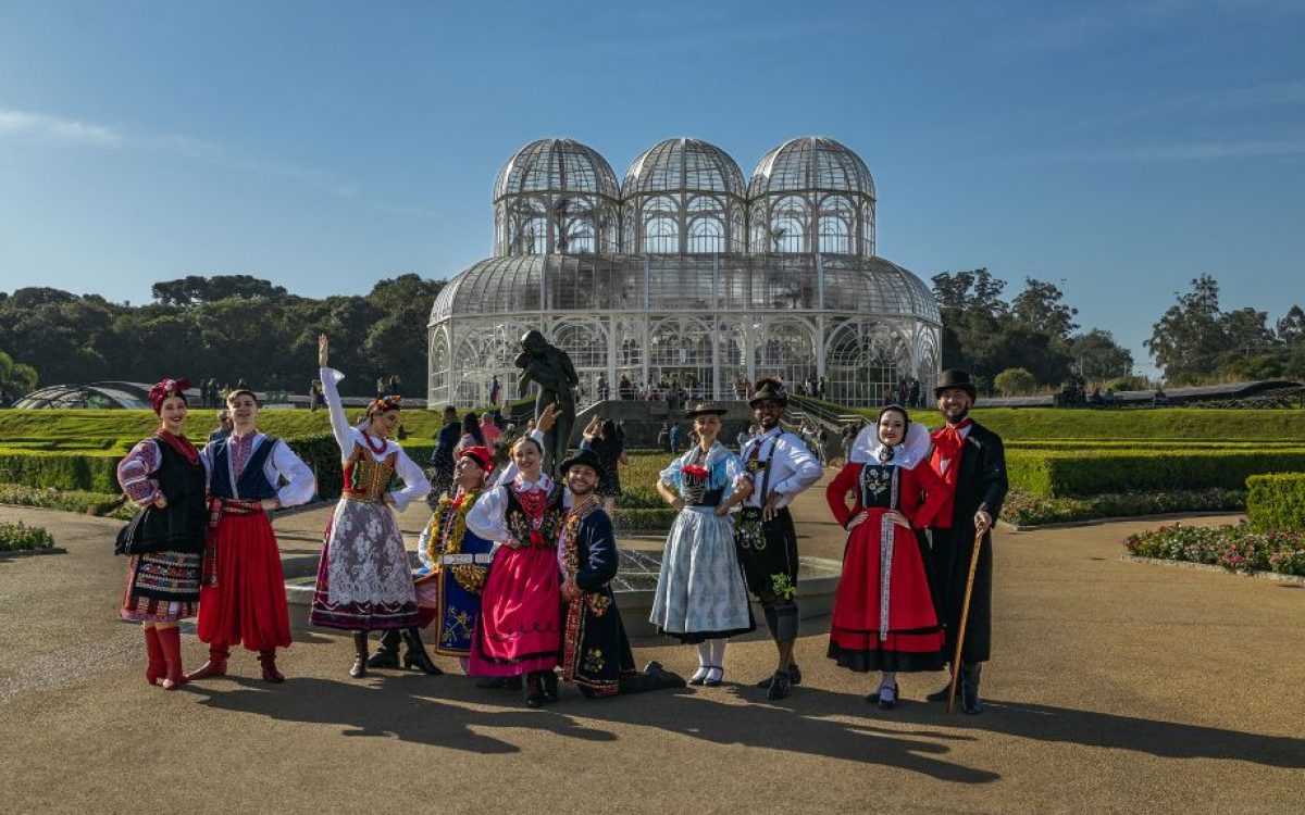 Atrações do frio: arraiás, festas da tainha e do feijão e tradições regionais movimentam o turismo