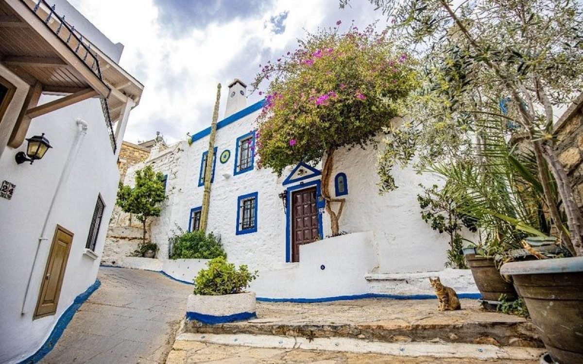 Bodrum além do luxo: descubra a cidade como um local